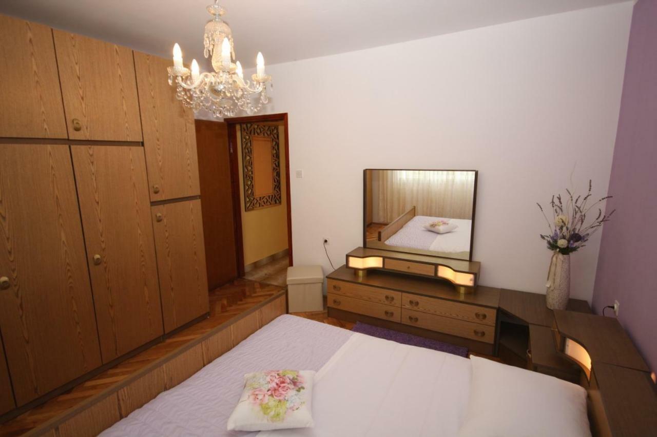 Two Bedroom Apartment, Nice Neighborhood, Free Parking, Wifi Pola Esterno foto