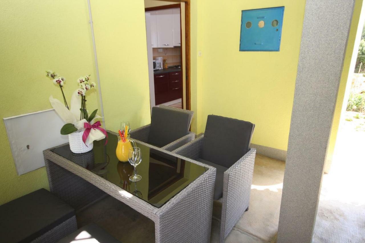 Two Bedroom Apartment, Nice Neighborhood, Free Parking, Wifi Pola Esterno foto
