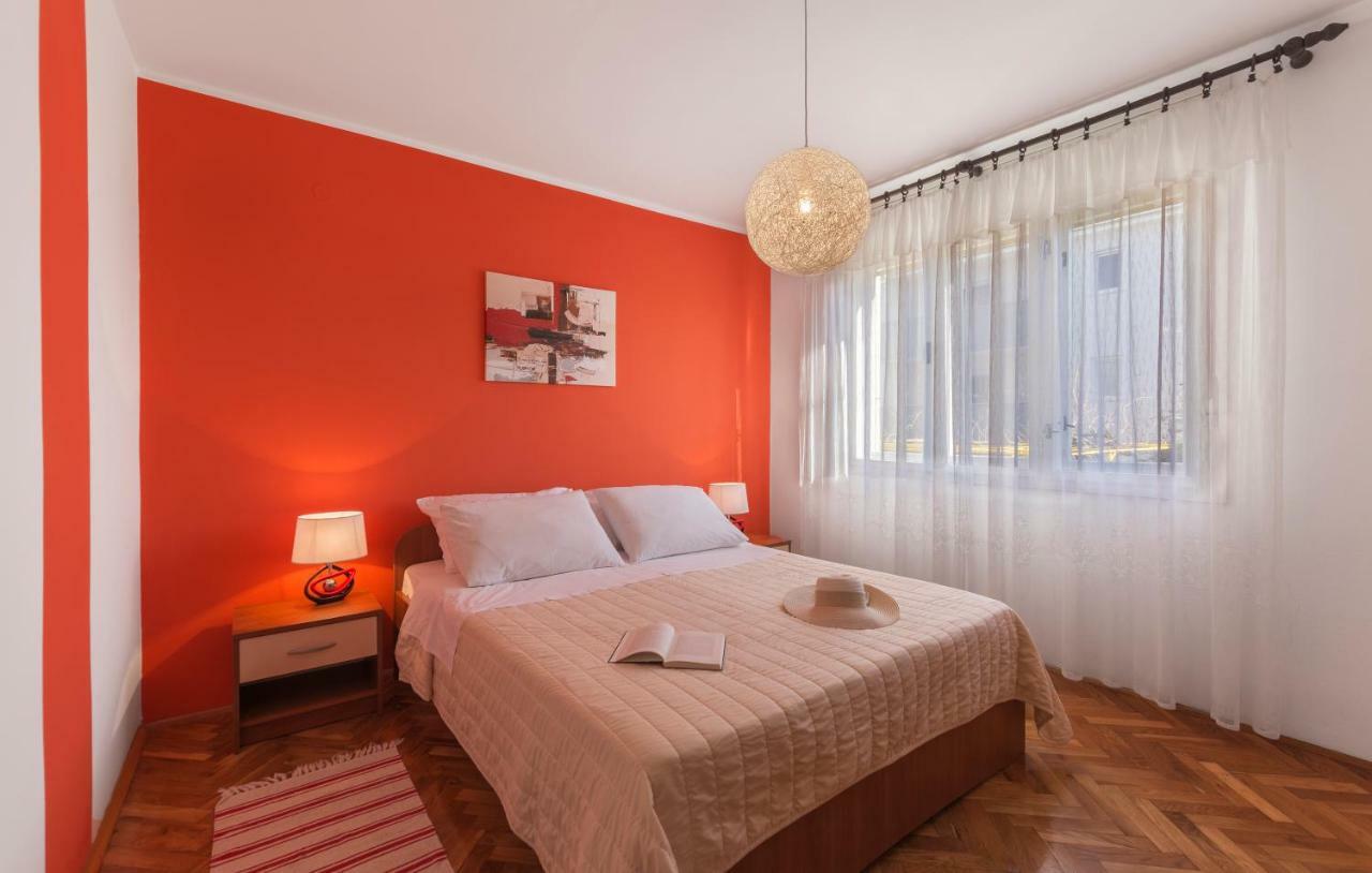 Two Bedroom Apartment, Nice Neighborhood, Free Parking, Wifi Pola Esterno foto
